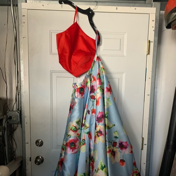 Two piece Floral prom dress - Picture 8 of 8